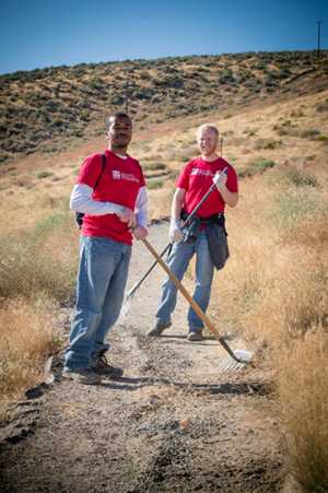 Bechtel employees perform trail maintenance at Badger Mountain.